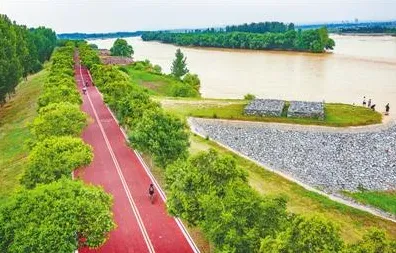 2025全球首发现场»使命召唤手游服务器架构全解析，开发者专访