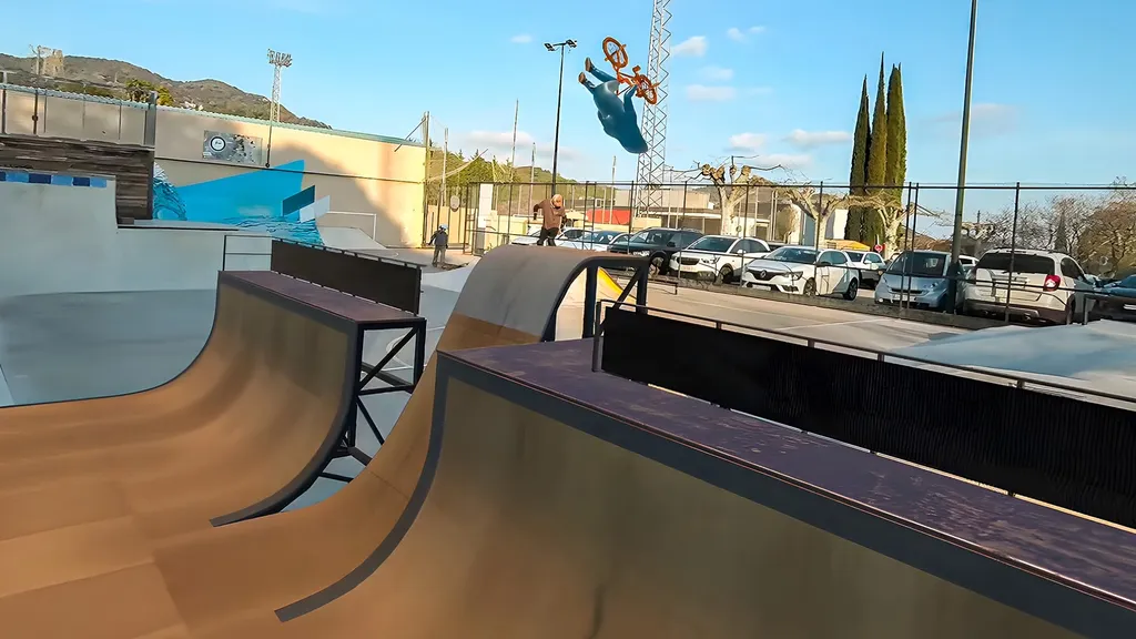 即将上线的混合现实自行车游戏《Legends BMX》将在下周正式发布，敬请期待！
