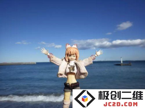 老鹰掳走观光客珍爱手办 长年的旅伴只剩下一只右脚：这是怎样的惨痛经历？ 出游的警示!