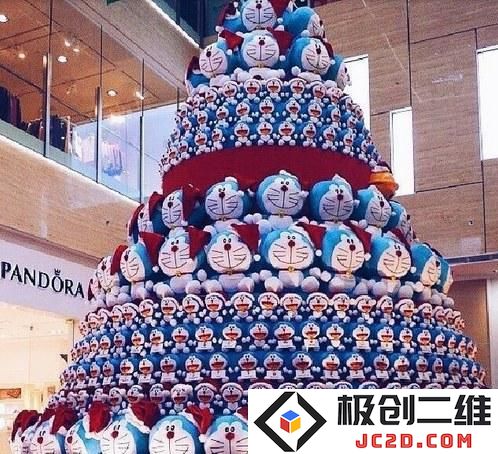 哆啦A梦送好运！蓝胖子圣诞树炫酷登场：带你进入梦幻节日的全新体验