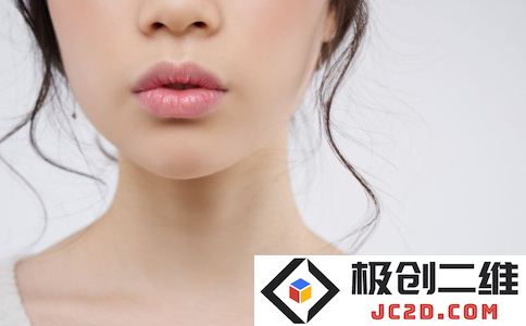 颈部皱纹显露真实岁月 6个简单小技巧助你轻松淡化颈纹