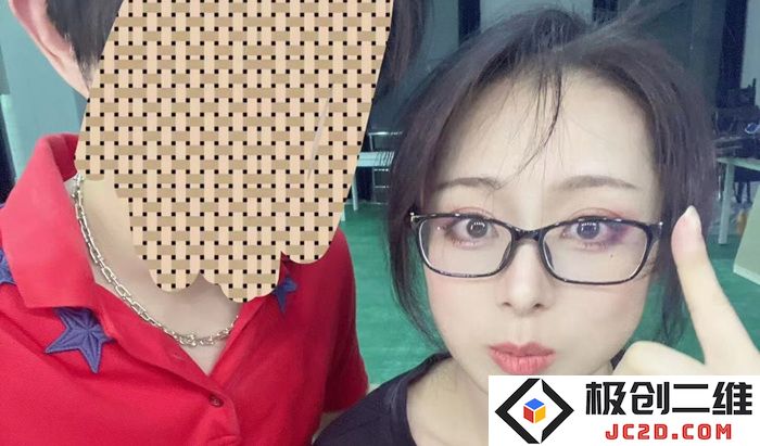 B站网红仙人跳上热搜 手办退款当事人现真身：网友惊呼，真相背后究竟隐藏了什么？