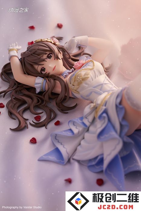 PV148_kaorisakuramori_aestheticserenity_02.jpg