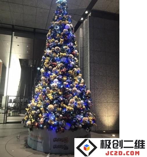 密集恐惧症！6米高巨型小精灵圣诞树亮相东京：萌趣到底有多吸引人？绝对让你惊叹！