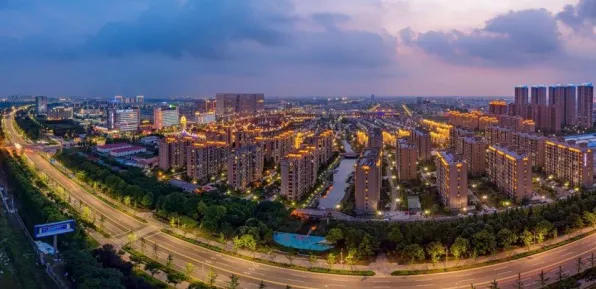 2025AI突破现场»使命召唤手游自然语言交互全解析，硬件兼容报告